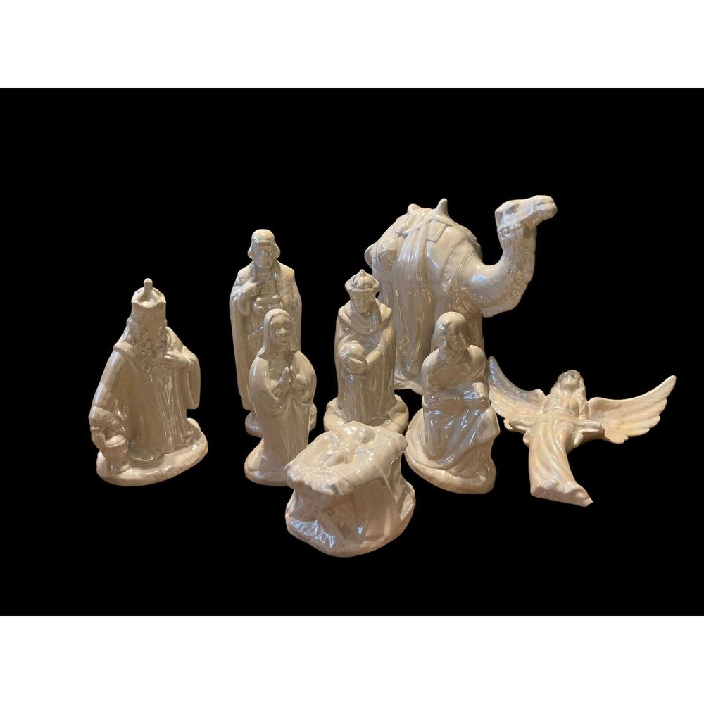 Hand finished Nativity Ceramic Pearline Glaze Finish  Lin Harris 1986 Set Of 8